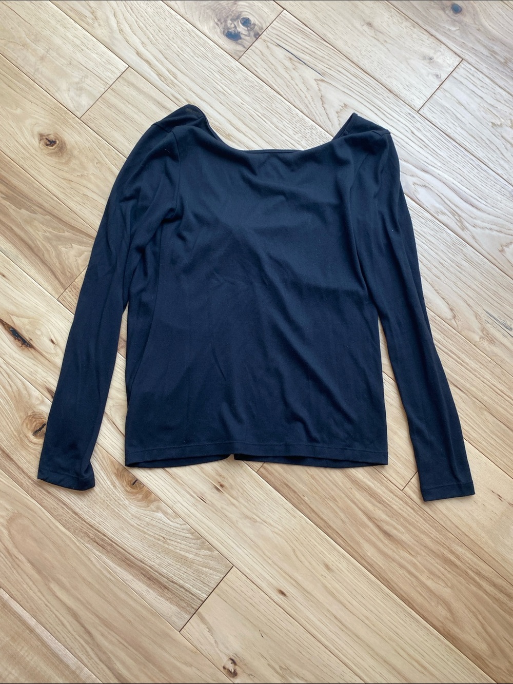 Athleta Black Long-Sleeve Scoop Neck Top